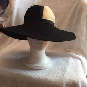 Black Bollman Tom Hann studio hat made in USA in good condition